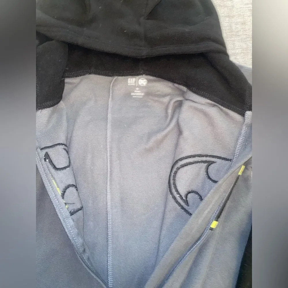 Gap Kids Batman Fleece Hooded Onesie Pajamas Sz 12 Cozy Comfy Loungewear Goth PJ